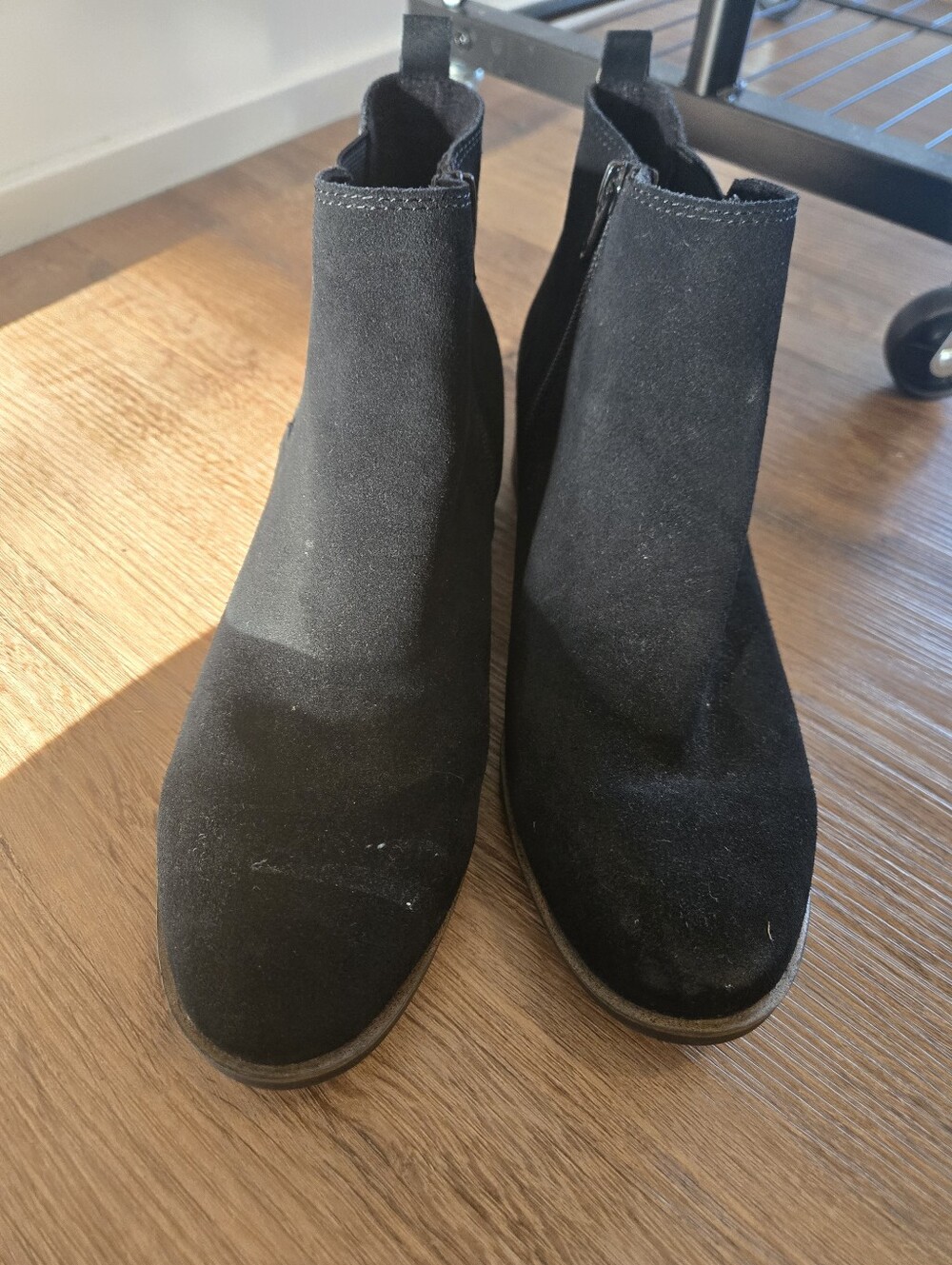 White Mountain Black Suede Ankle Boots Bootie Women’s Size 10
